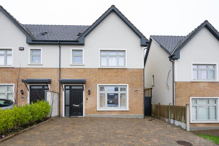 9 The Grove, Janeville, Carrigaline, Co. Cork, P43YY53