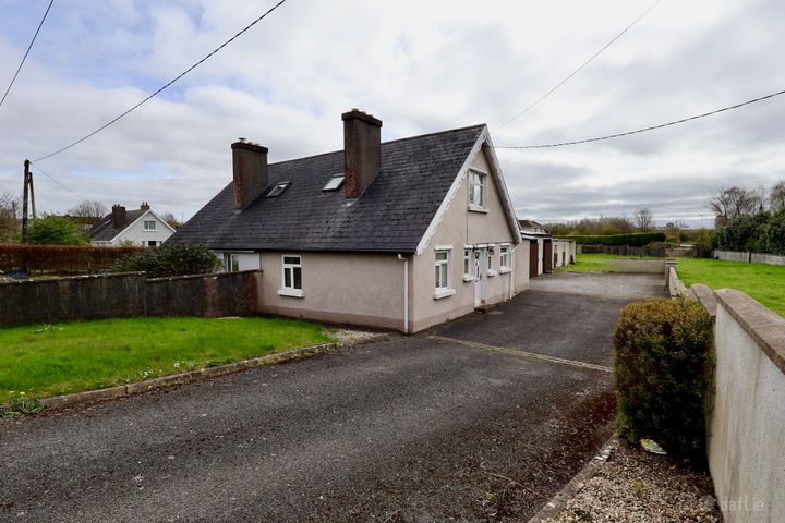 14 Cloghanboy, Ballymahon Road, Athlone, Co Westmeath, N37TV16