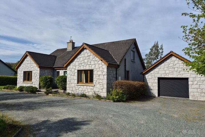 Oldcourt, Manor Kilbride, Blessington, Co. Wicklow