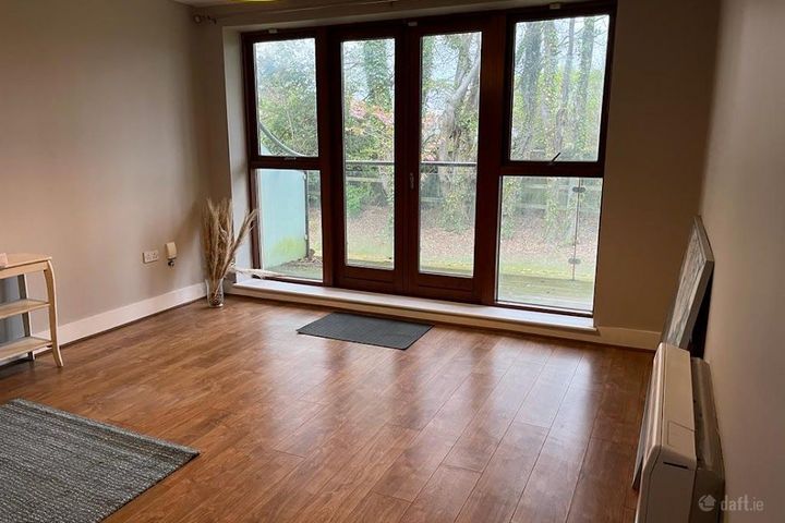 Apartment 12, Rosehaven, Carpenterstown Road, Dubl, Coolmine, Dublin 15