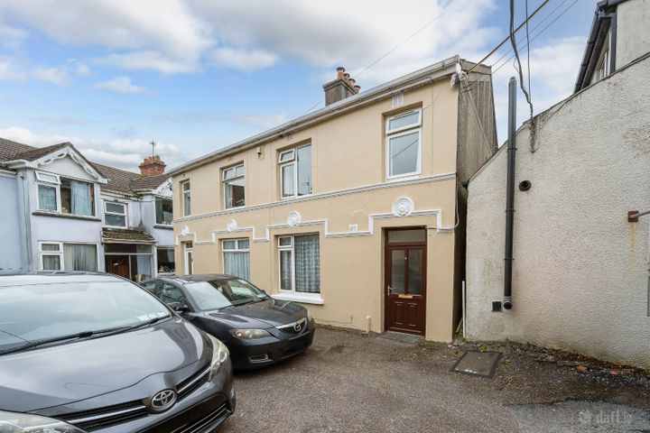 4 Clashduv Villas, Glasheen Road, Glasheen, Co. Cork, T12X9C4