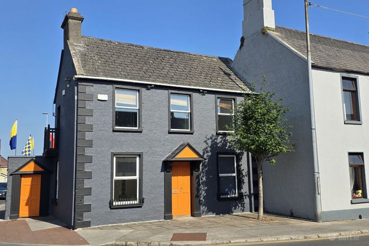 1 Upper Market Place, Ennis, Co. Clare
