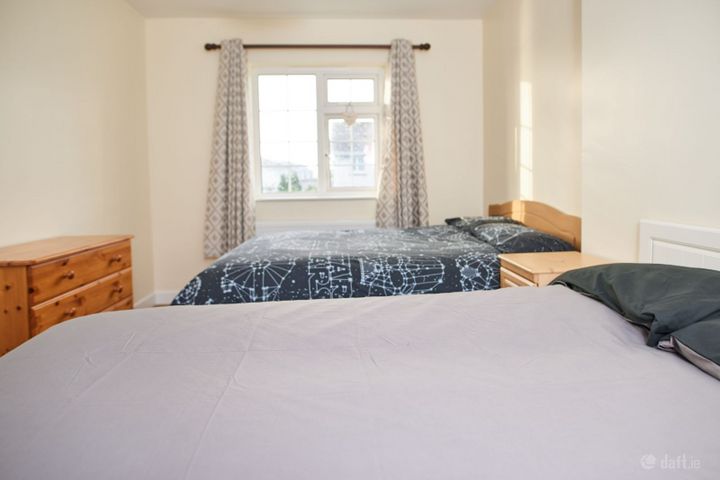 166 Castlelawn Heights, Headford Road, Terryland, Co. Galway