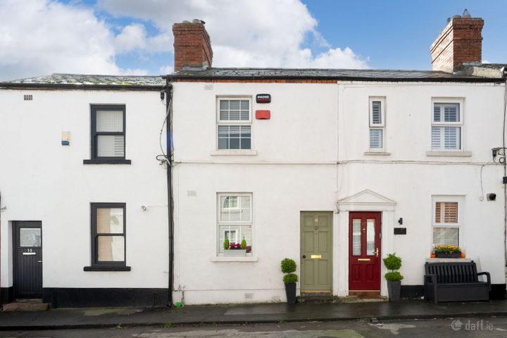 16 Saint John'S Street, South Circular Road, Dublin 8, D08H2V9