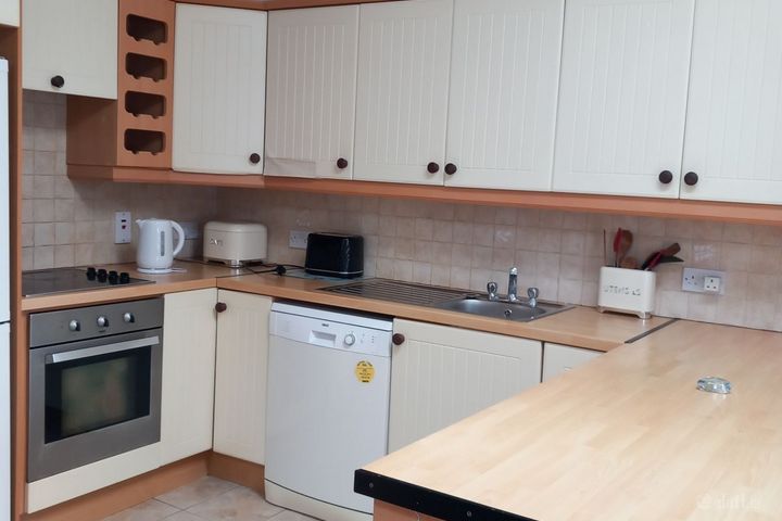 Apartment 5, 40 Main Street, Chapelizod, Dublin 20