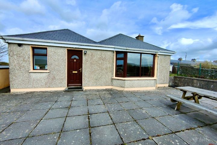 18 The Eighteen Cottages, Magheracar, Bundoran, Co. Donegal, F94FY80