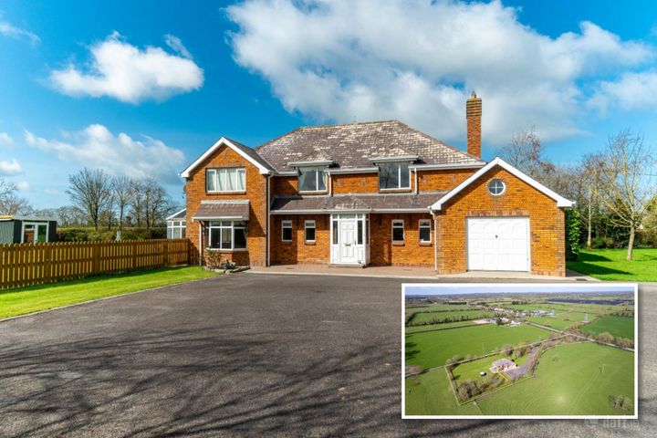 Waynestown, Dunboyne, Co. Meath, A86YF66