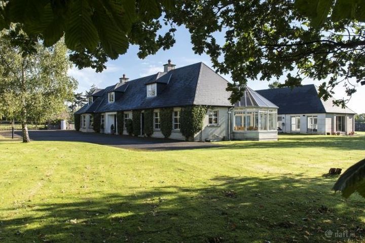 Kara Lodge, Stacumny, Celbridge, Kildare