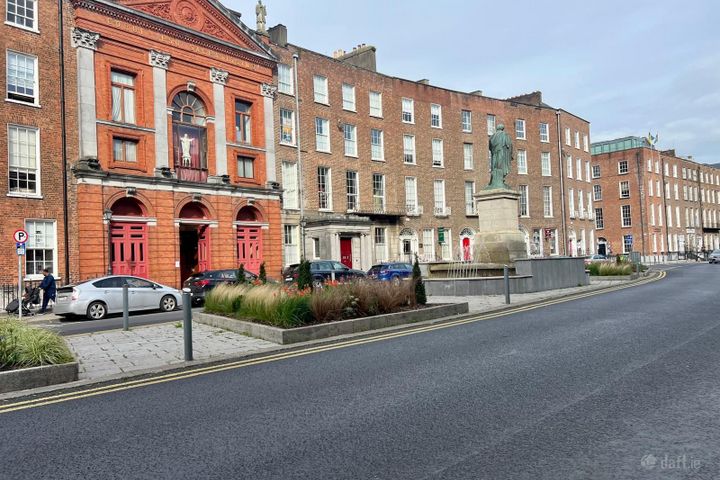 First Floor, 6 The Crescent, Limerick, Limerick City Centre, Co. Limerick
