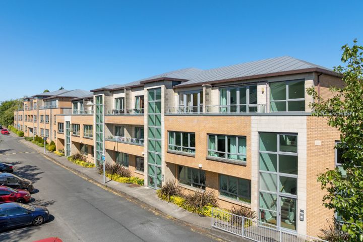 39 Garrison Mews, Willow Avenue, Cabinteely, Dublin 18, D18NN99