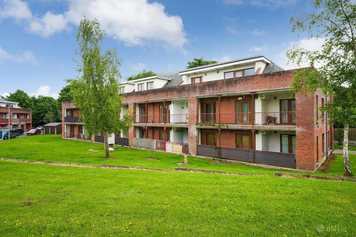 82 Hazelwood, Newbridge, Co. Kildare