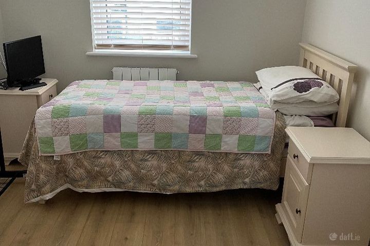 Wood Road, Ovens, Co. Cork