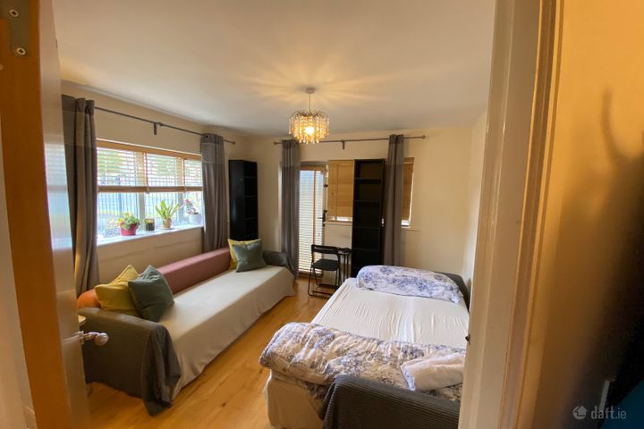 1 Cluain Shee, Aikens Village, Sandyford, Dublin 18