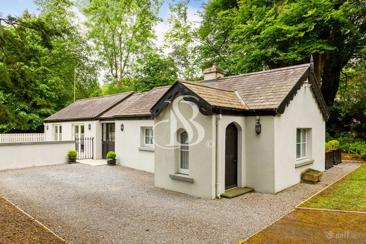 Newcourt Gate Lodge, Ballymahon Road, Athlone, Co. Westmeath