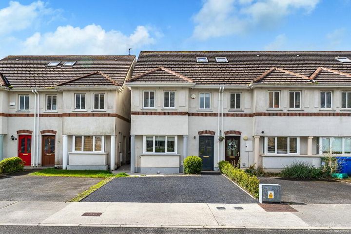 9 The Glen, Coosan Road, Athlone, Co. Westmeath, N37P7K7