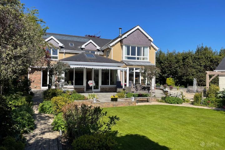 San Marco, Gordon Avenue, Foxrock, Dublin 18, D18RK80