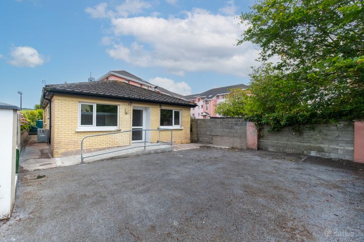 Coastguard Station, O'Briens Place, Youghal, Co Cork, P36HN20