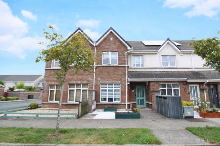 4 Castlegrange Park, Clonee, Dublin 15, D15AE72
