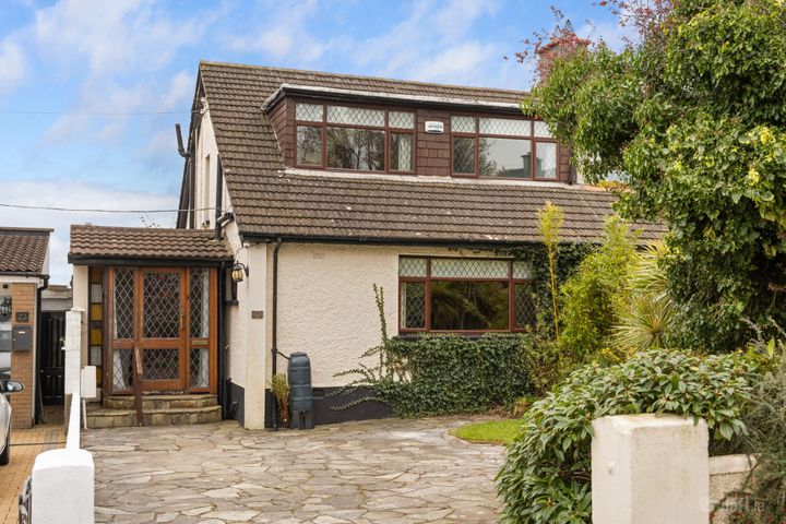 24 Sweetmount Drive, Dundrum, Dublin 14, D14YN57