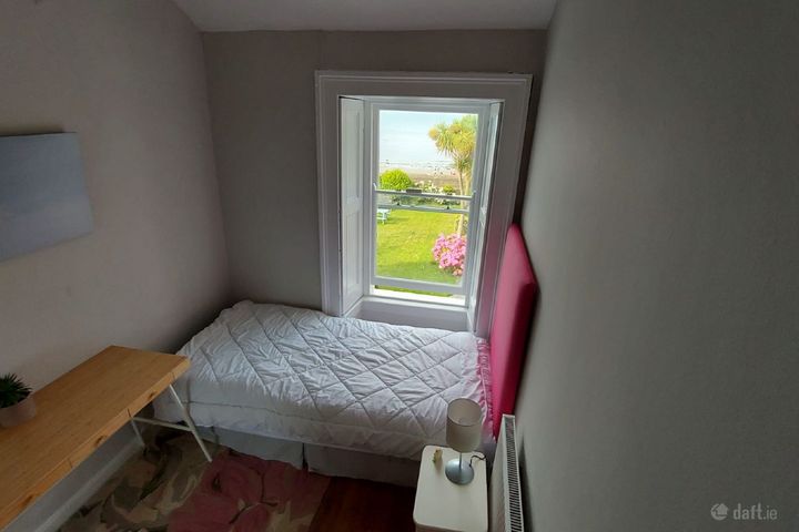 5 Fontenoy Terrace, Strand Road, Bray, Co. Wicklow