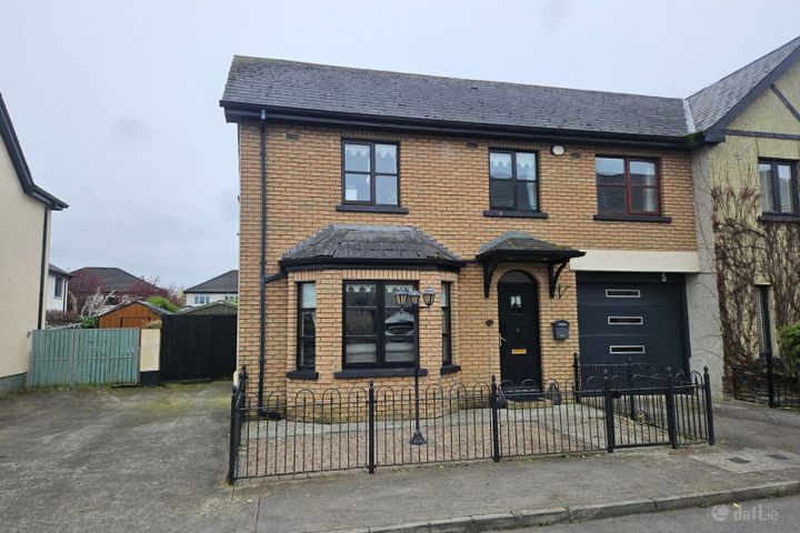 3 The Green, Cnoc Na Gréine, Kilcullen, Kilcullen, Co. Kildare, R56T951