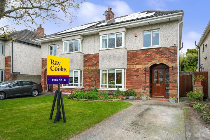 8 The Way, Hunters Run, Clonee, Dublin 15