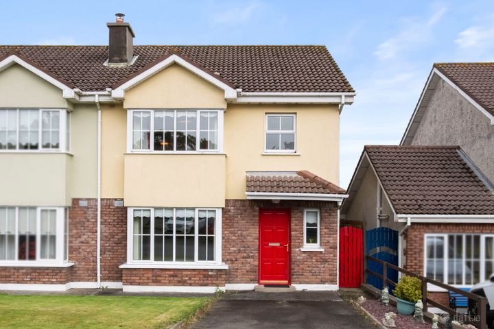 11 Stephen's Court, New Ross, New Ross, Co. Wexford, Y34NF72