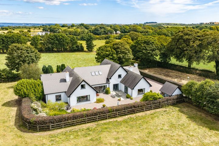Stone Hill Stud Farm, Ballinvarosig, Carrigaline, Co. Cork, P43CP63