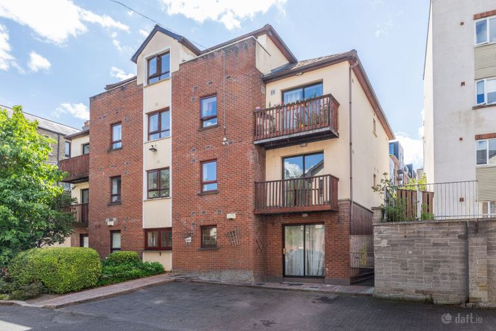 Apartment 40, Saint James'S Court, St. James Gate, Dublin 8, D08YV08