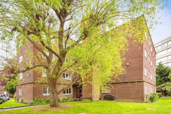 Fir, Mespil Estate, Sussex Road, Dublin 4, Donnybrook, Co. Dublin