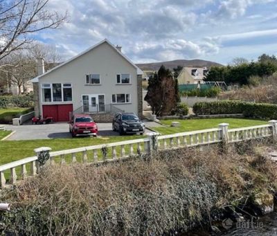 Ardrinane House, Lower Main Street, Annascaul, Anascaul, Co. Kerry