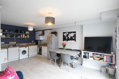 11 An Bruach, Halfway, Halfway, Co. Cork- apartment