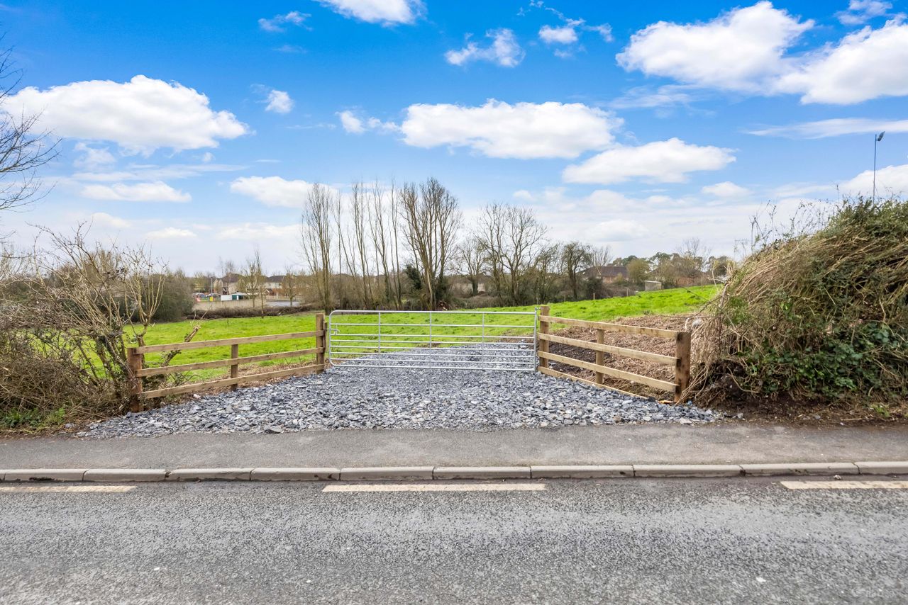 Longwood Village, Longwood, Co. Meath