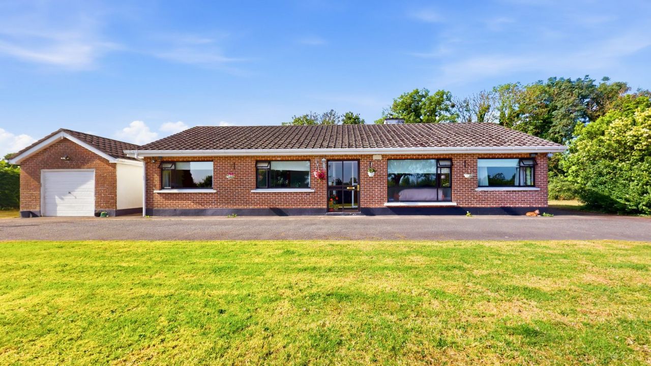 Kilmartin, Hollystown, Dublin 15 - Bungalow For Sale