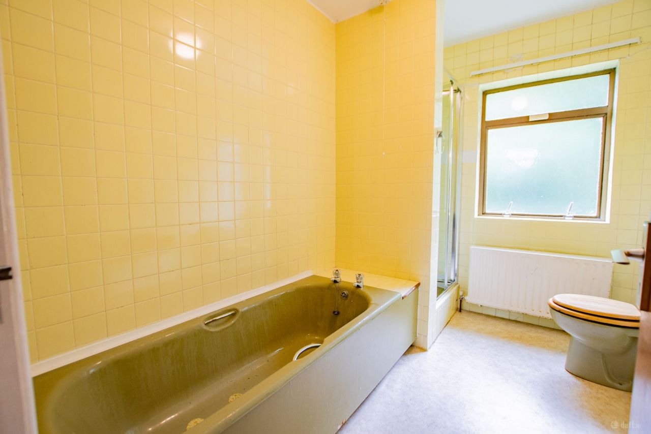 Moate Road, Ballymore, Co. Westmeath