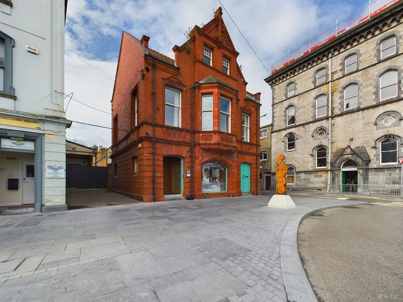property-thumbnail