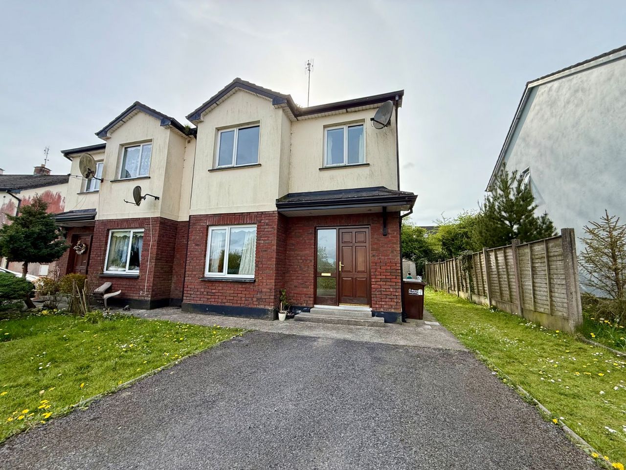 19 Hazelwood, Ballyhaunis, Ballyhaunis, Co. Mayo - Semi-detached house