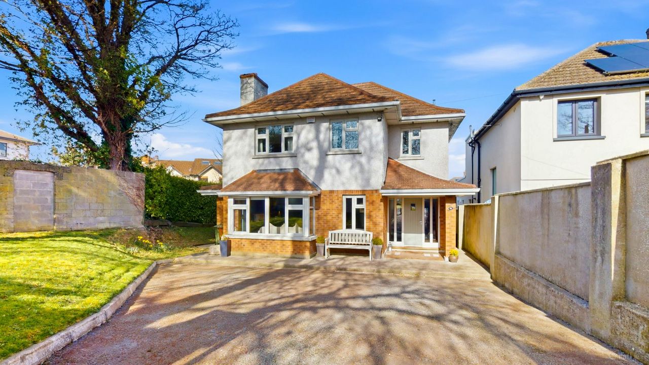 96 Monkstown Avenue, Blackrock, Co. Dublin - Detached house