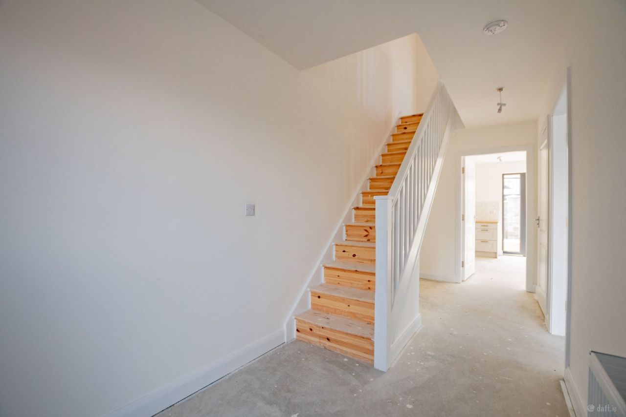 3 Bed End Terrace, White Linen Avenue, Longford Town, Co. Longford