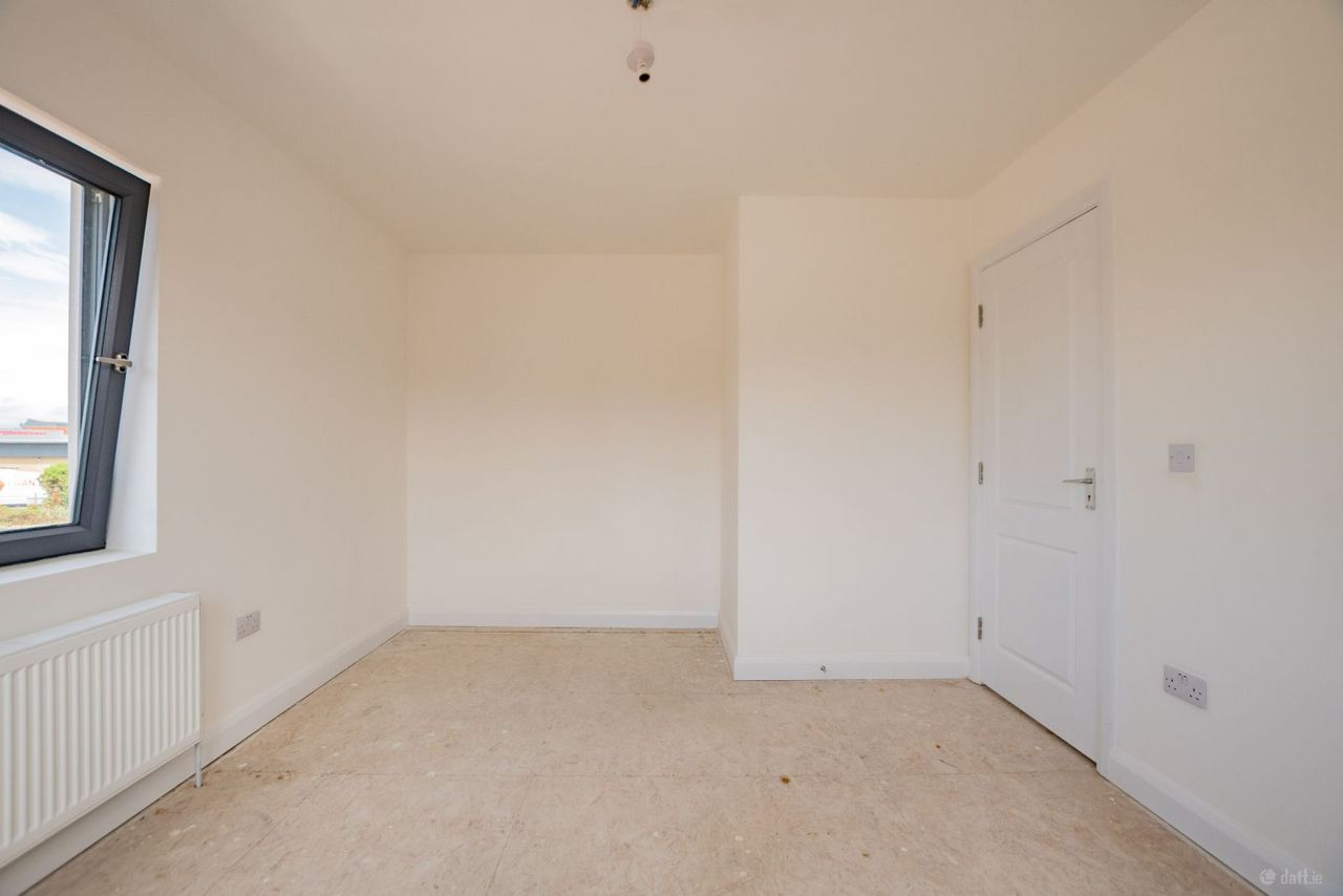 3 Bed End Terrace, White Linen Avenue, Longford Town, Co. Longford