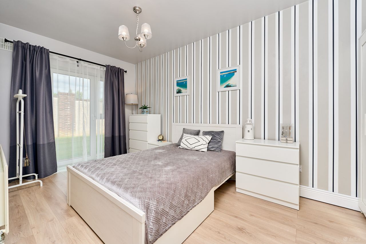 25 The Square, Innwood, Enfield, Co. Meath