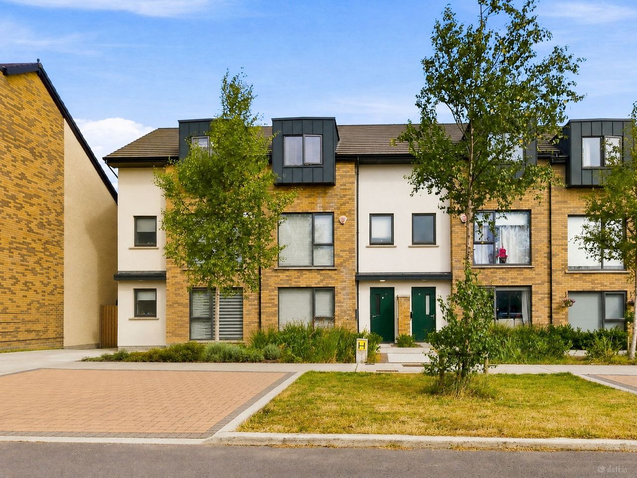 11 Rowan Walk, Kilcarbery, Dublin 22 - Terraced house