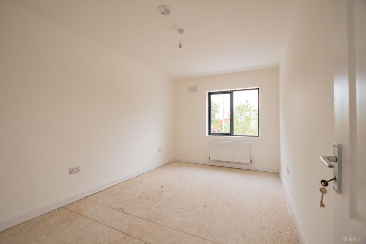 2 Bed End Terrace, White Linen Avenue, Longford Town, Co. Longford