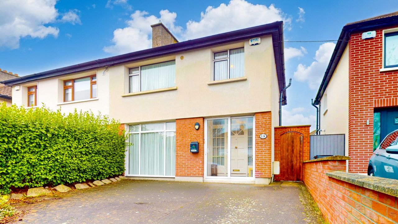 19 Verbena Avenue, Sutton, Bayside, Dublin 13 - Semi-detached house