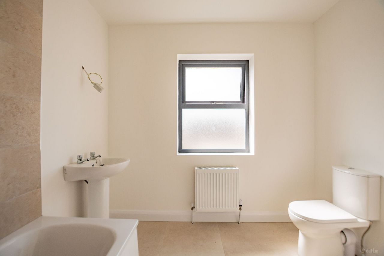 3 Bed End Terrace, White Linen Avenue, Longford Town, Co. Longford