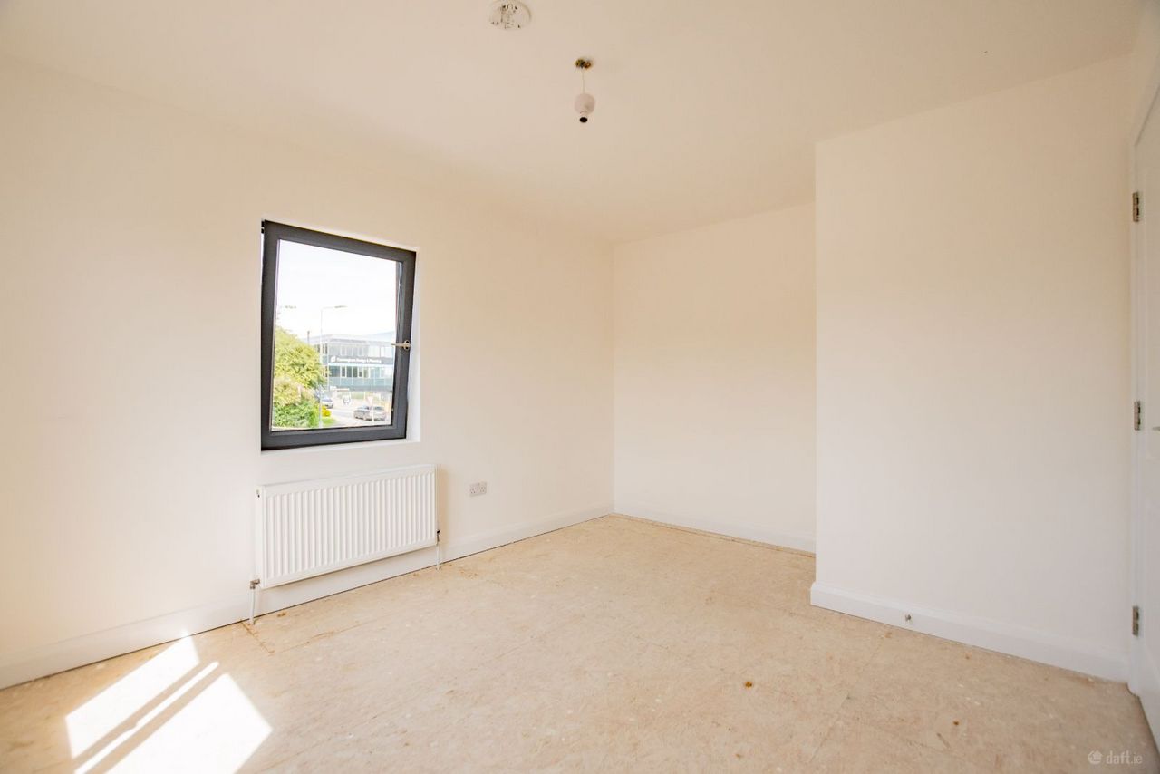 3 Bed End Terrace, White Linen Avenue, Longford Town, Co. Longford