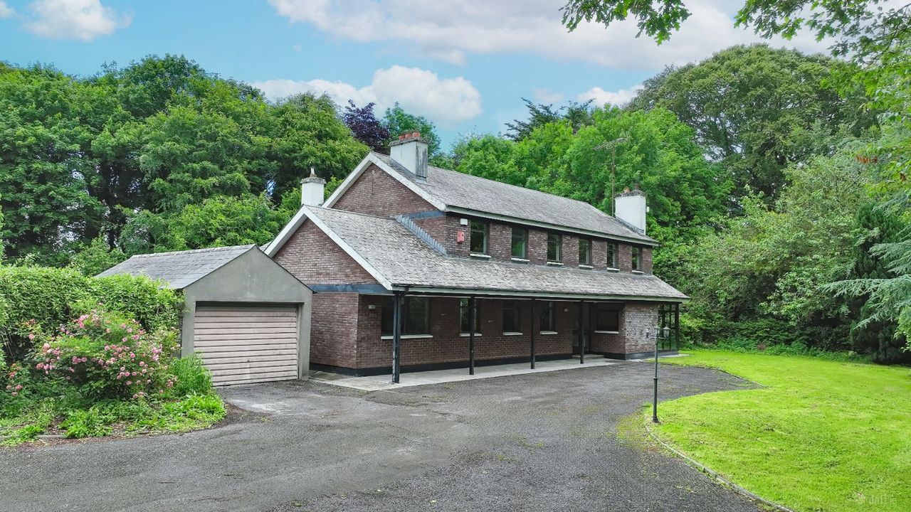Moate Road, Ballymore, Co. Westmeath