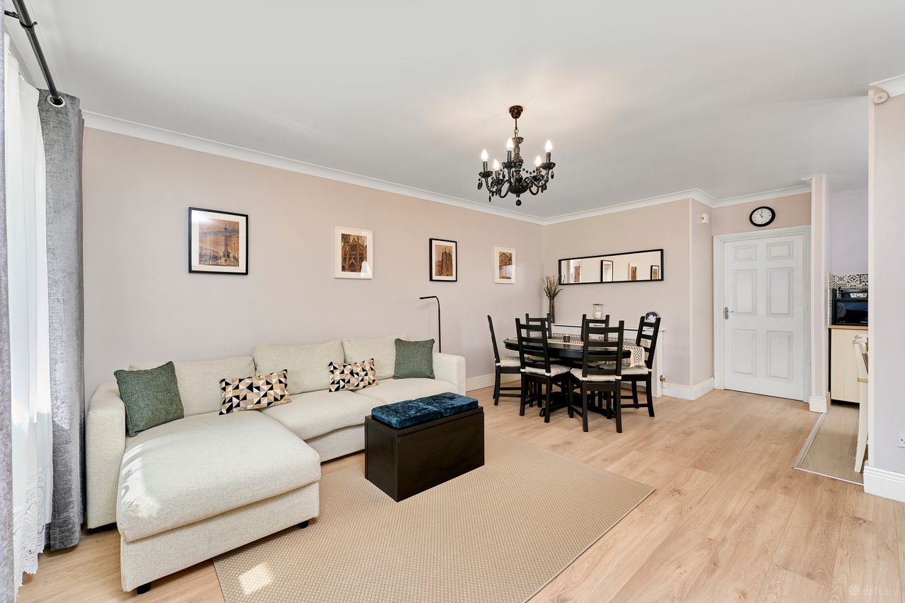 25 The Square, Innwood, Enfield, Co. Meath