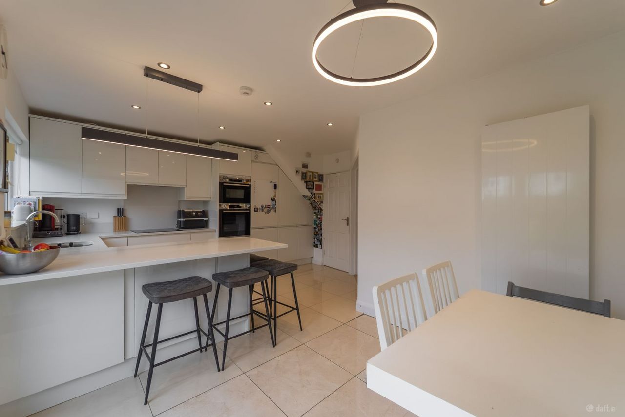 11 Heather Drive, Rathfarnham, Ballinteer, Dublin 16