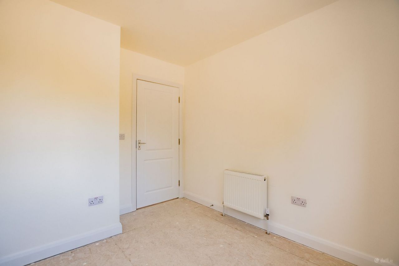 3 Bed End Terrace, White Linen Avenue, Longford Town, Co. Longford